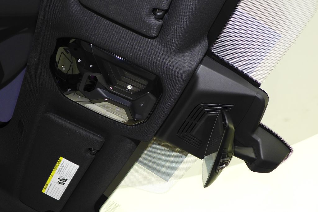 Thumbnail: 2023 BMW iX - 16