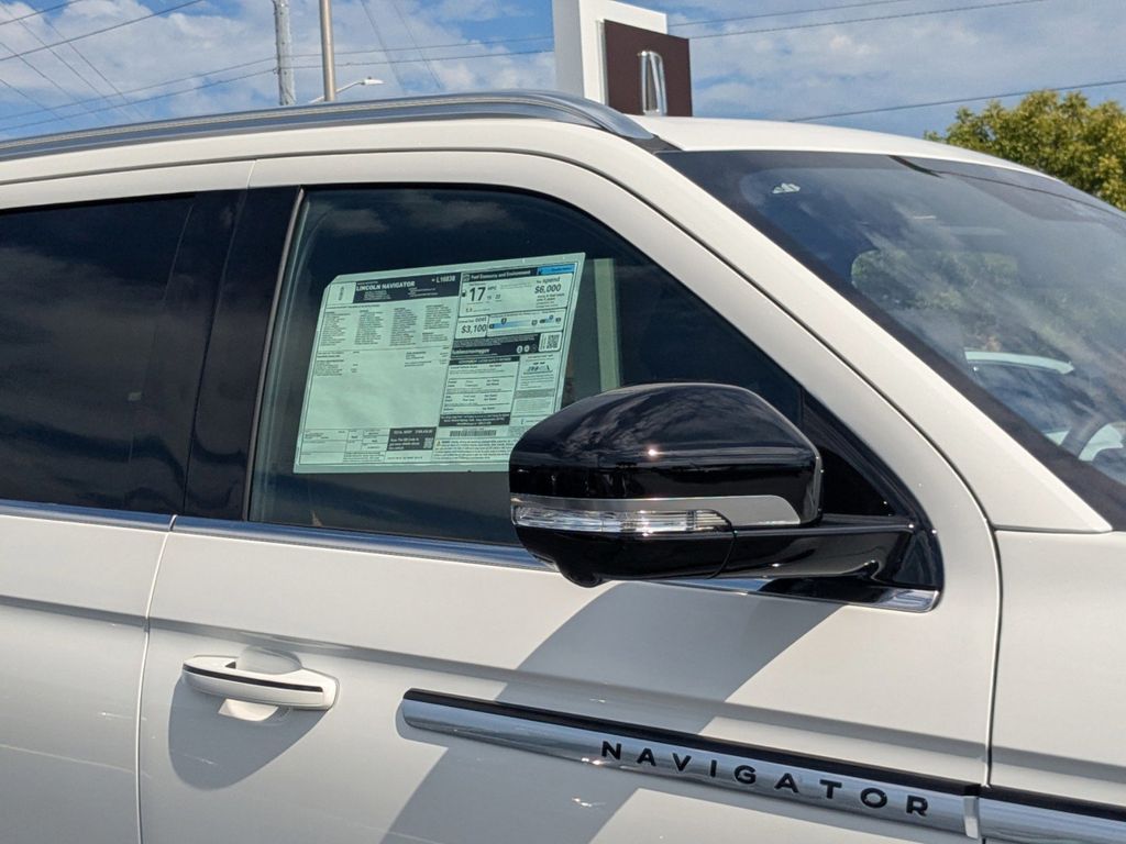 2025 Lincoln Navigator Reserve L