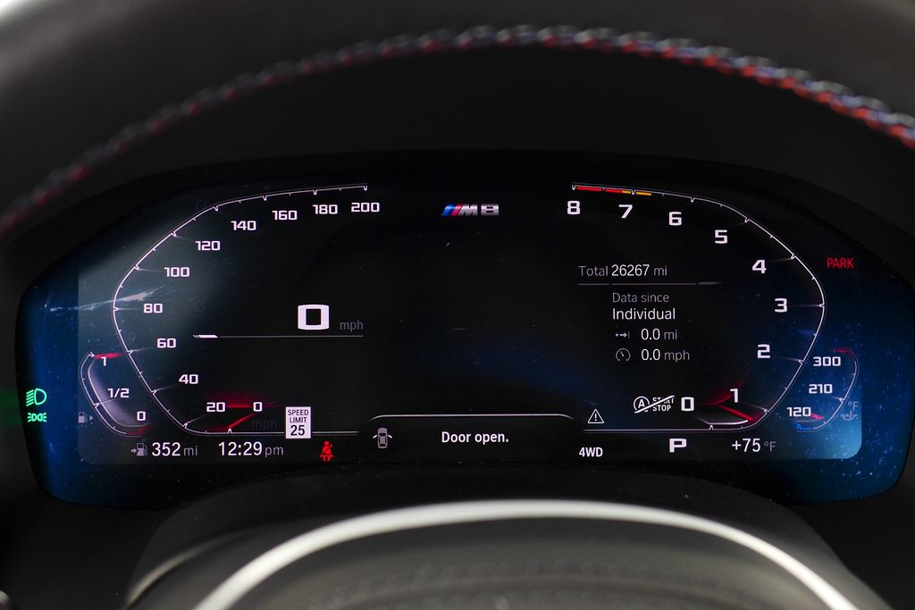 Thumbnail: 2023 BMW M8 - 30