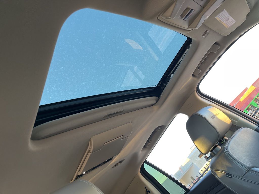 Thumbnail: 2016 GMC Yukon - 29