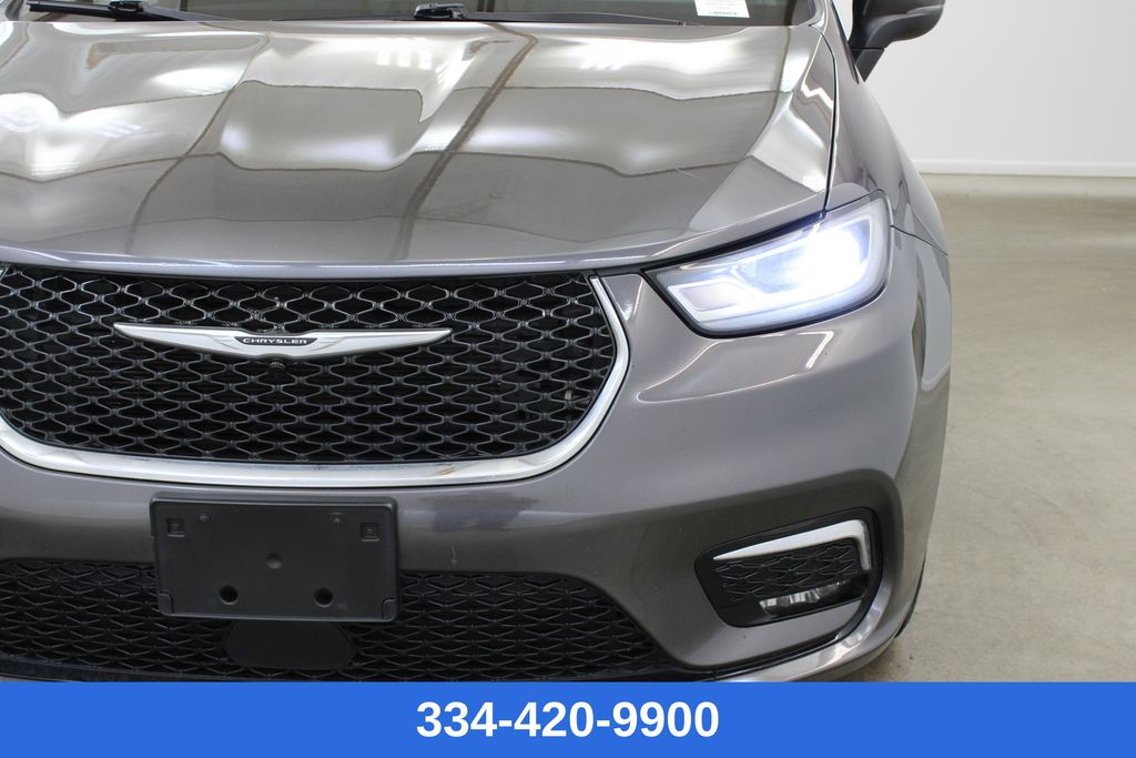 used 2023 Chrysler Pacifica car, priced at $17,499