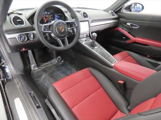 Thumbnail: 2025 Porsche 718 Cayman - 3