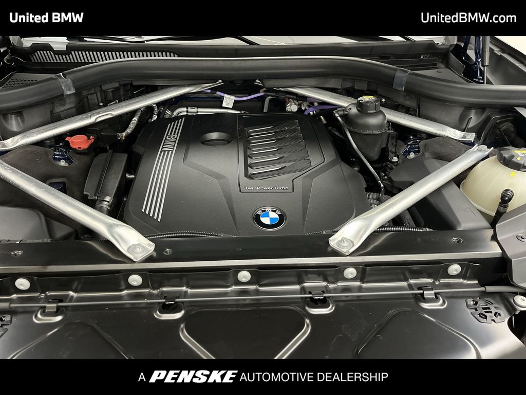 Thumbnail: 2022 BMW X7 - 22