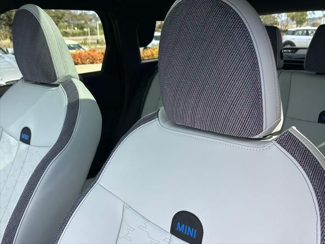 Thumbnail: 2026 MINI Cooper Countryman - 14