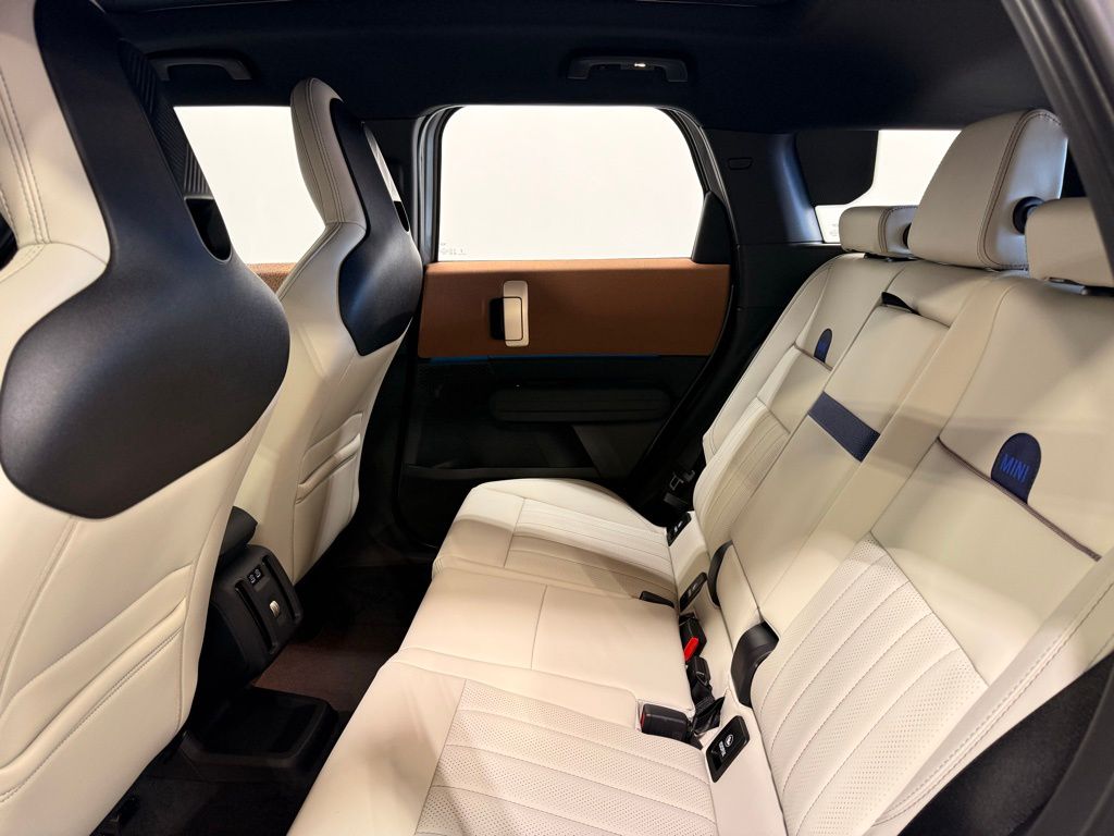 Thumbnail: 2025 MINI Cooper Countryman - 21