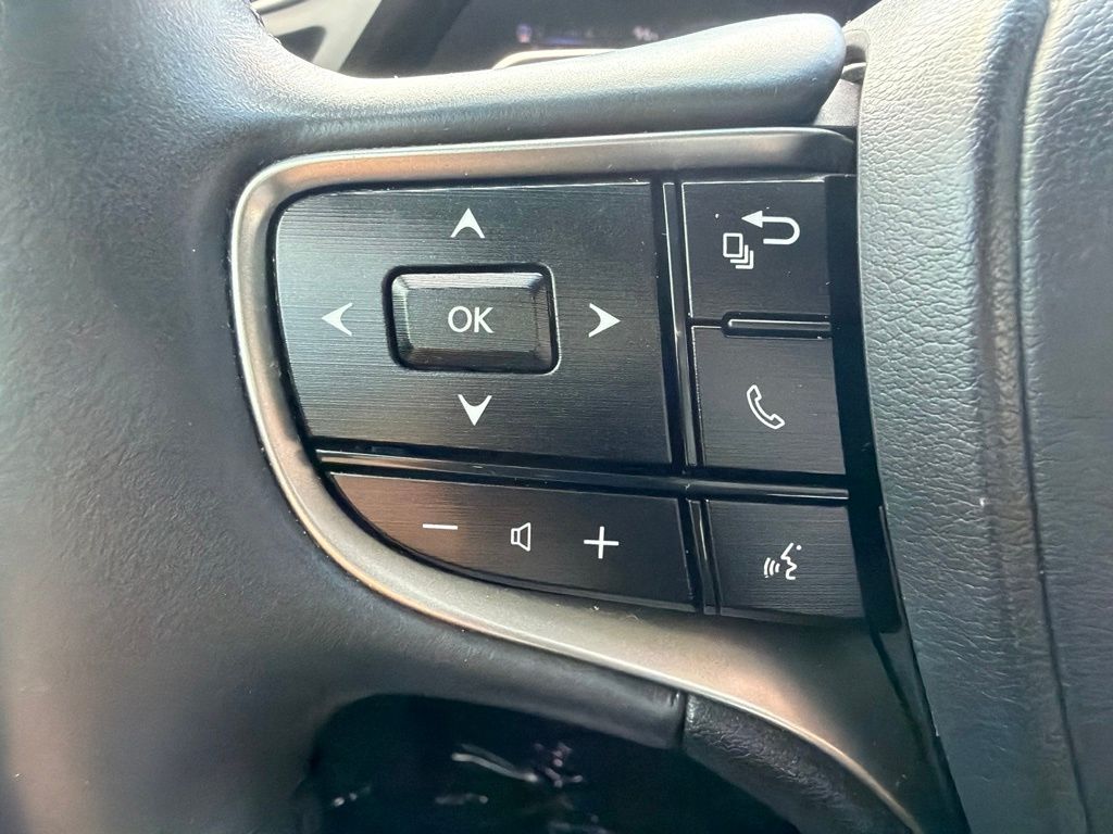 Thumbnail: 2024 Lexus ES - 18