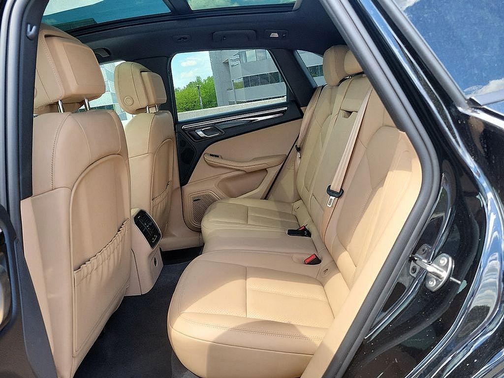 2023 Porsche Macan  10