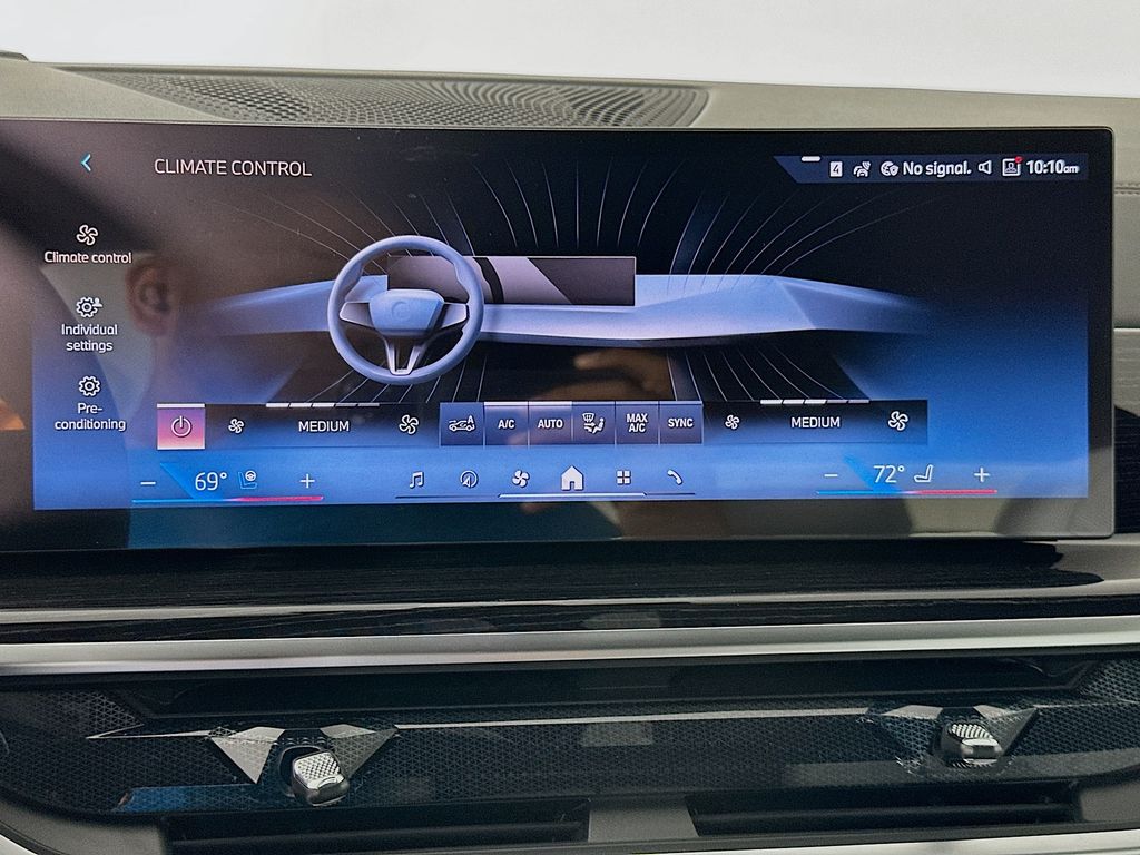 Thumbnail: 2026 BMW X5 - 14