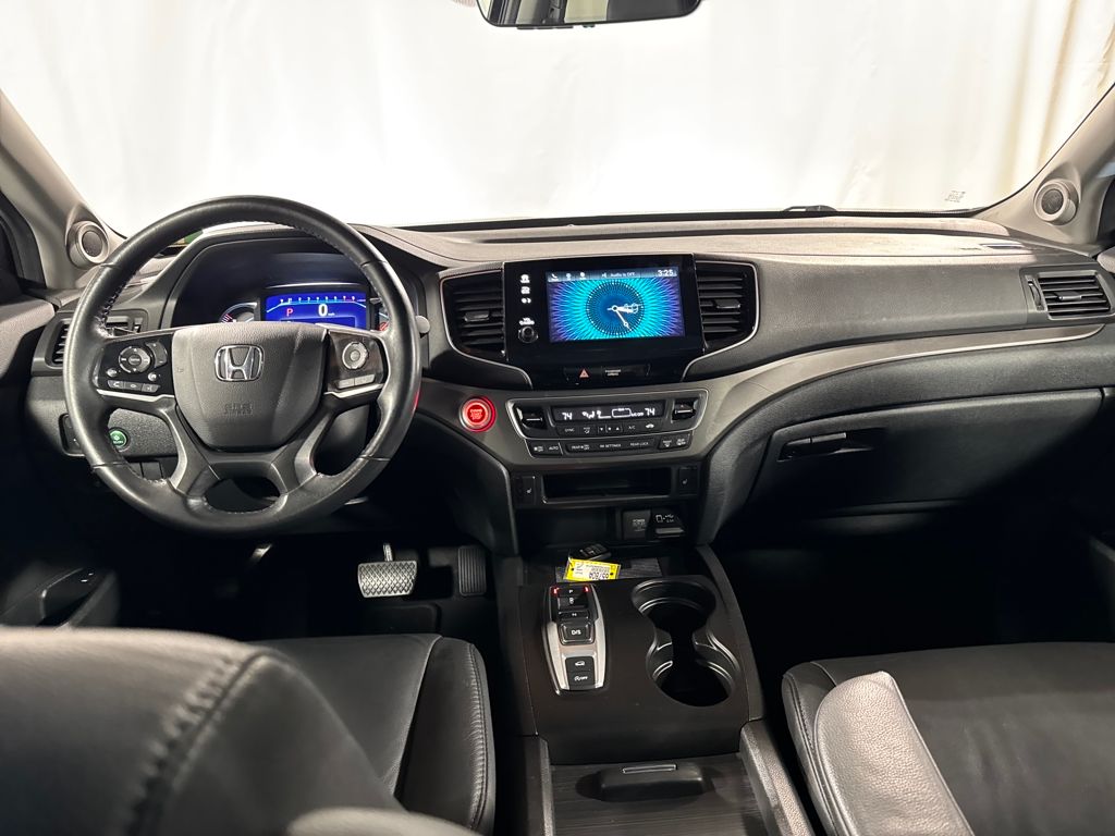 used 2022 Honda Pilot car, priced at $28,394