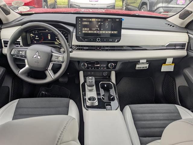 Used 2025 Mitsubishi Outlander SUV