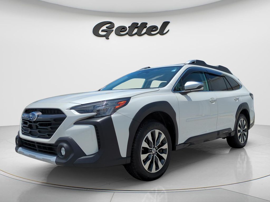 Pre-Owned 2022 Subaru Outback Limited 4D Sport Utility in #SC3923
