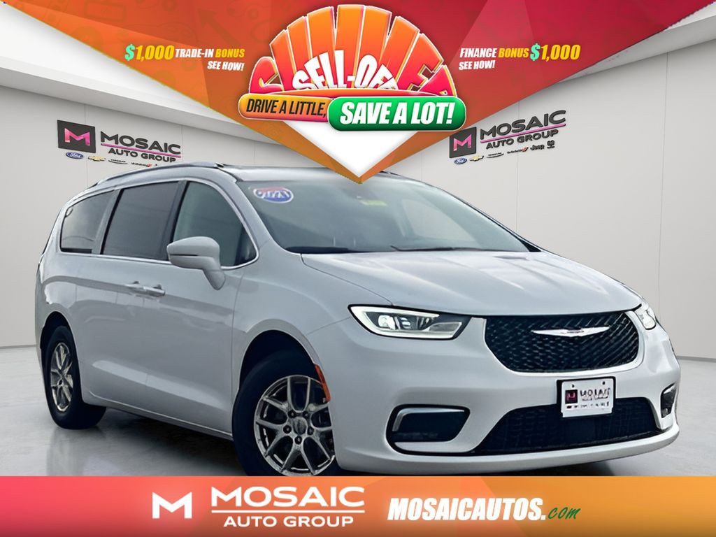 Used 2021 Chrysler Pacifica Touring L Vans