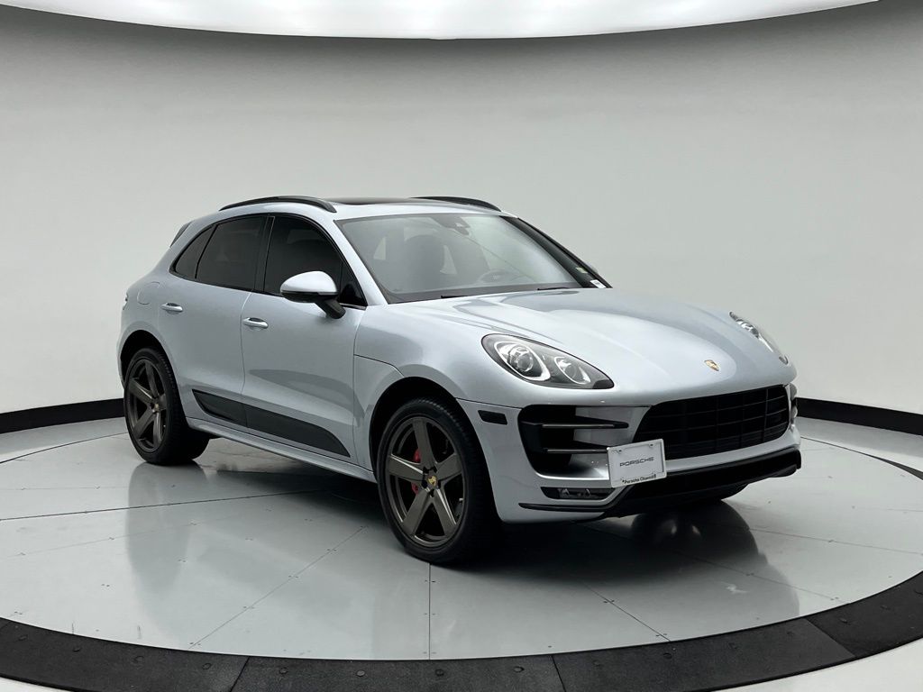 Thumbnail: 2017 Porsche Macan - 9