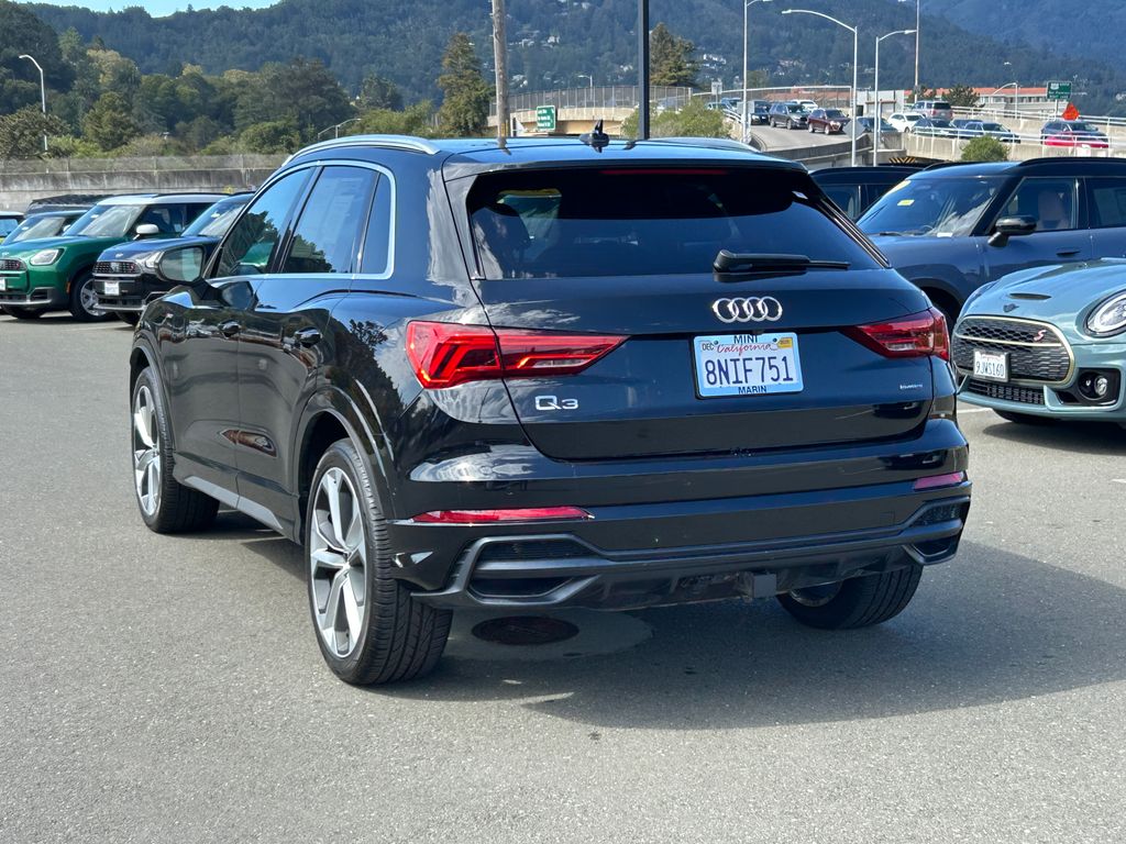 Thumbnail: 2020 Audi Q3 - 3