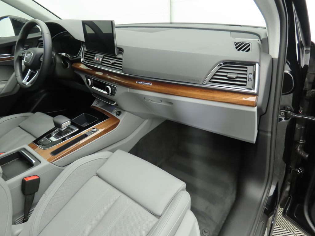 2022 Audi Q5 e Prestige 18