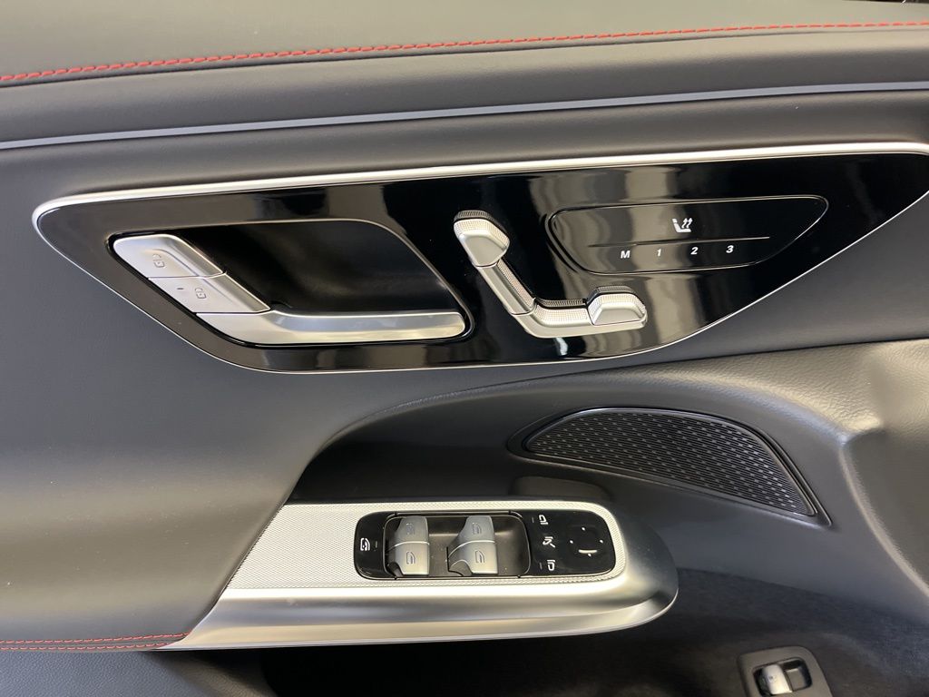 Thumbnail: 2026 Mercedes-Benz E-Class - 12