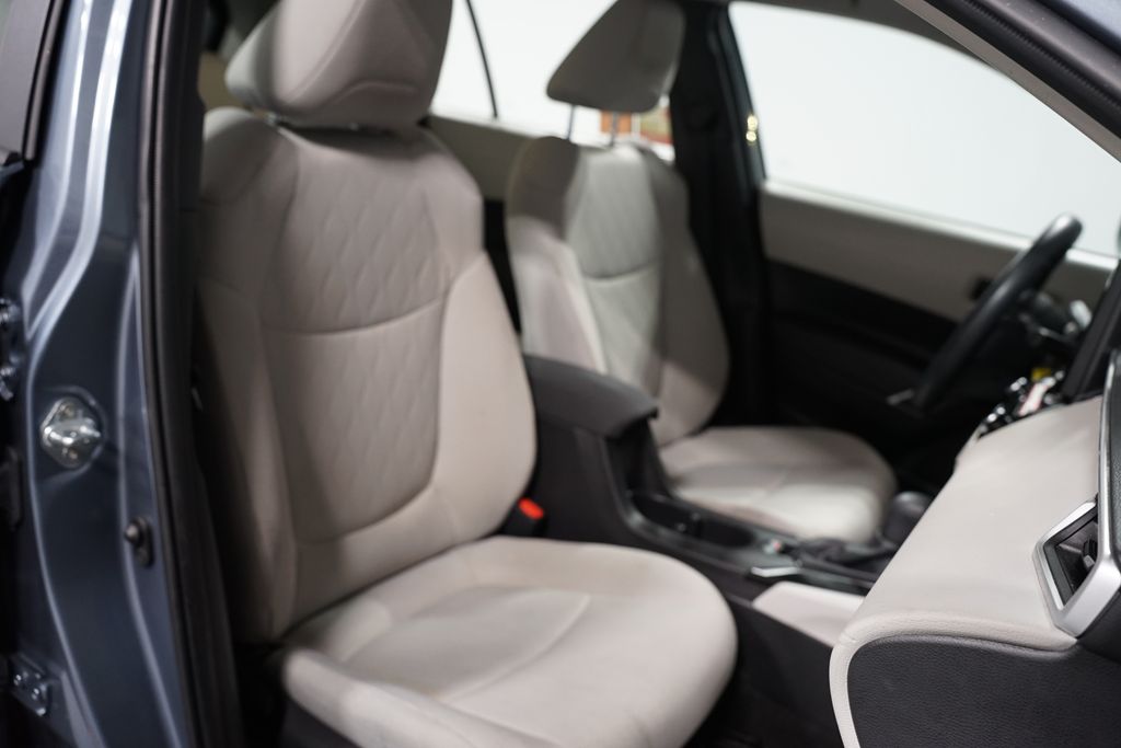 Thumbnail: 2025 Toyota Corolla Cross - 25