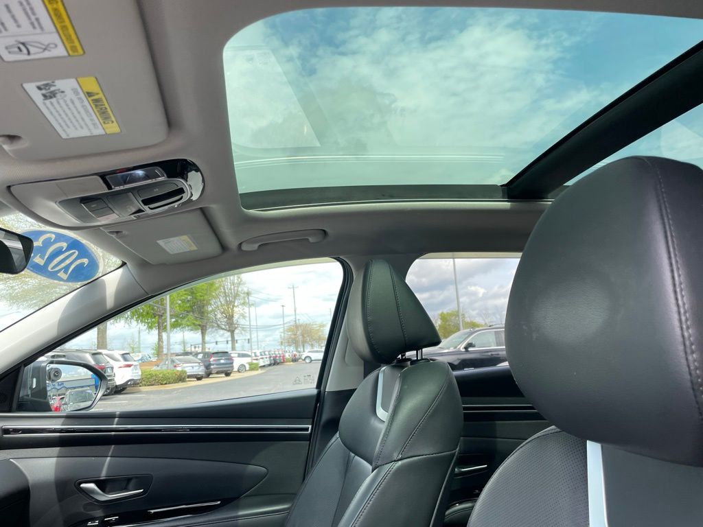 Thumbnail: 2023 Hyundai Tucson - 30