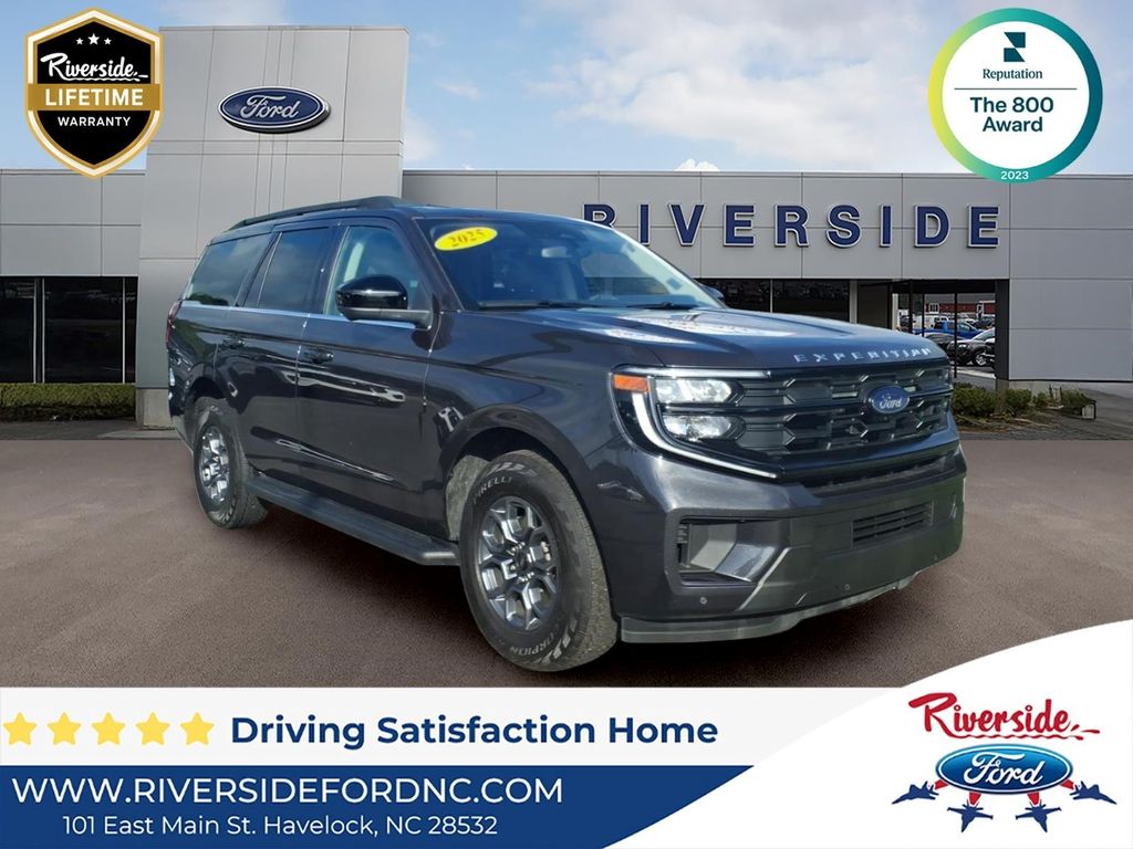 Gray Metallic 2025 Ford Expedition SUV / Crossover 4X2 Automatic