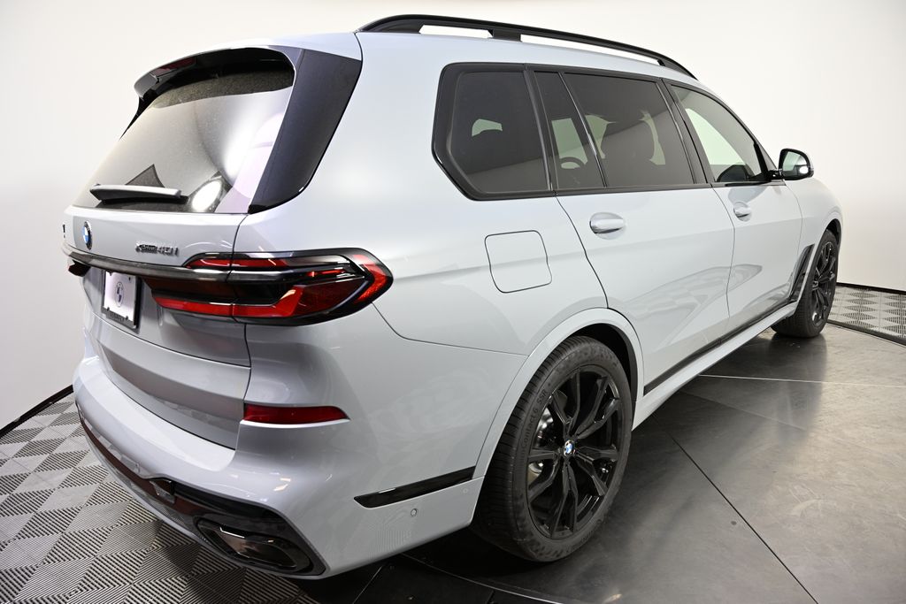 2025 BMW X7 xDrive40i 5