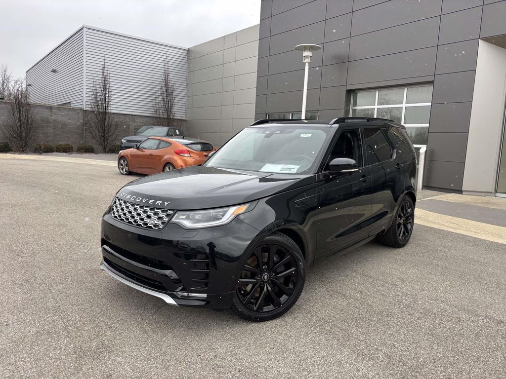2026 Land Rover Discovery P360 Tempest Edition AWD