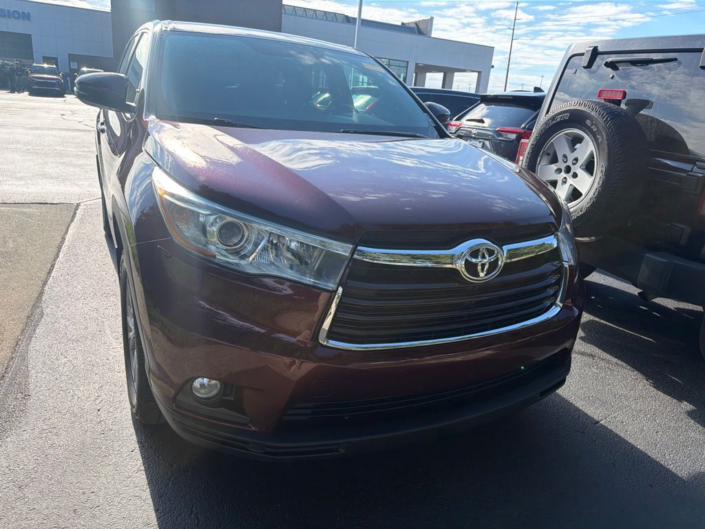 Thumbnail: 2015 Toyota Highlander - 5