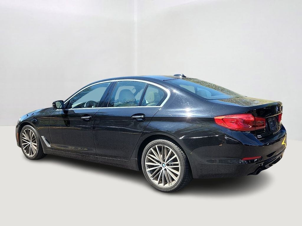 Thumbnail: 2017 BMW 5 Series - 6