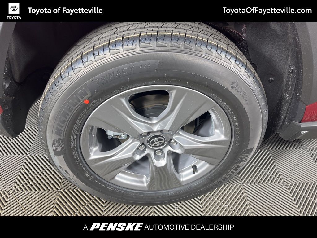 Thumbnail: 2025 Toyota RAV4 - 14