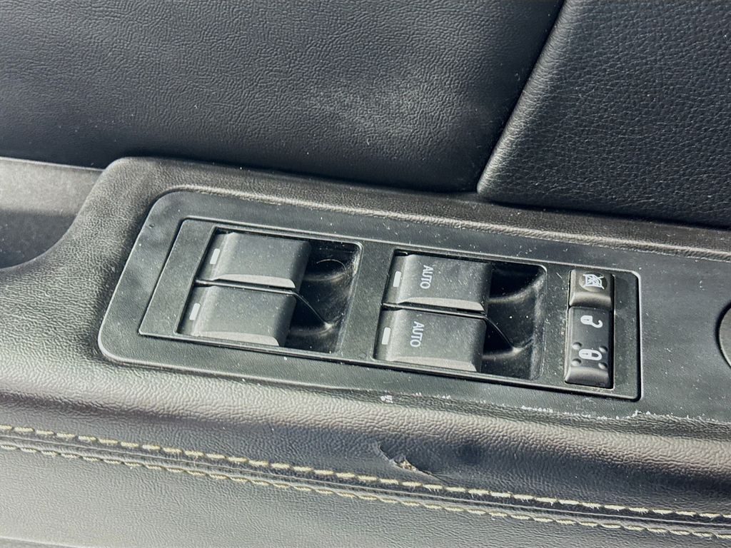 Used Car 2013 Chrysler 200  Limited For Sale Under $10,000 In Austin, Texas