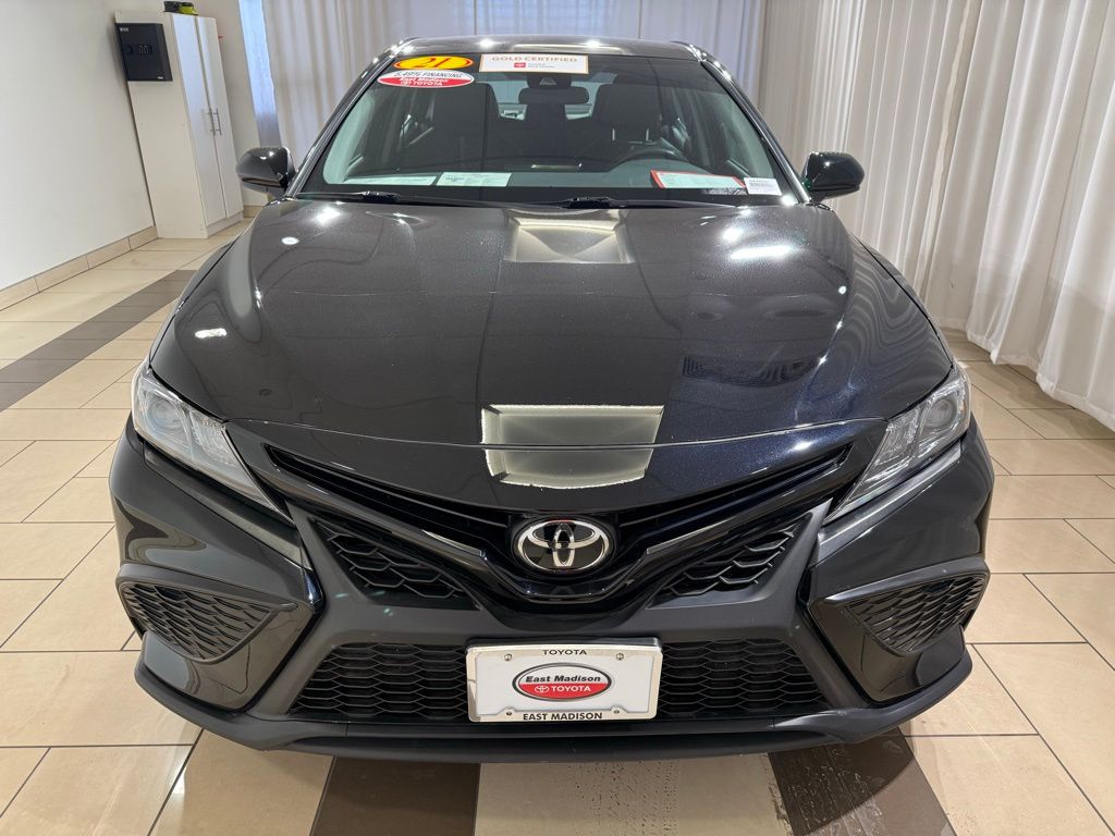 2021 Toyota Camry SE 8