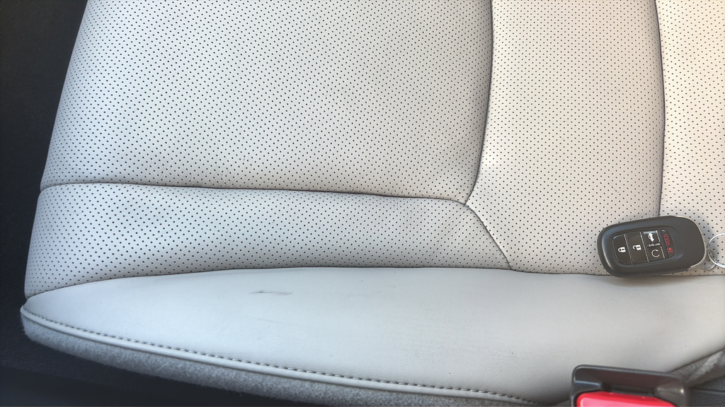 Certified Used 2025 Platinum White Honda Touring image 20