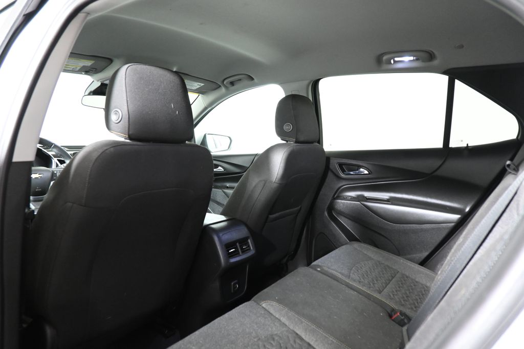 Thumbnail: 2022 Chevrolet Equinox - 6
