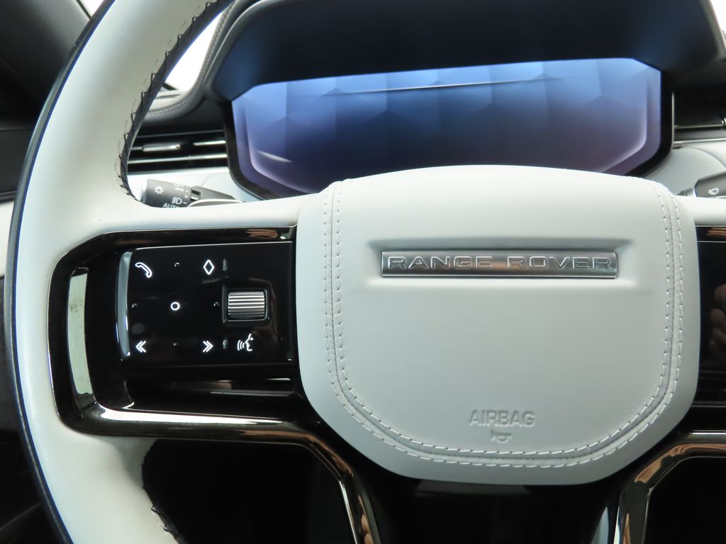 Thumbnail: 2023 Land Rover Range Rover Sport - 11