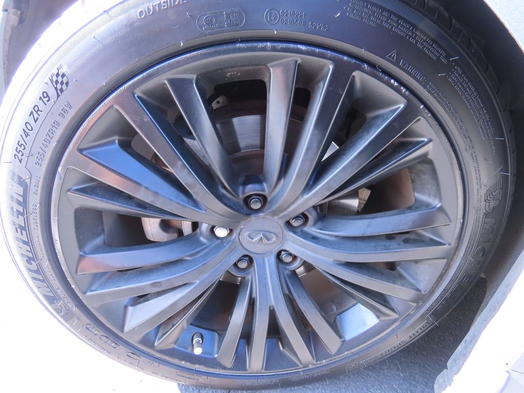 Thumbnail: 2017 INFINITI Q60 - 15