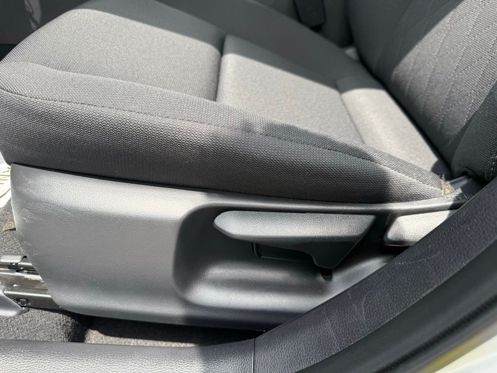 Thumbnail: 2025 Toyota Corolla - 15