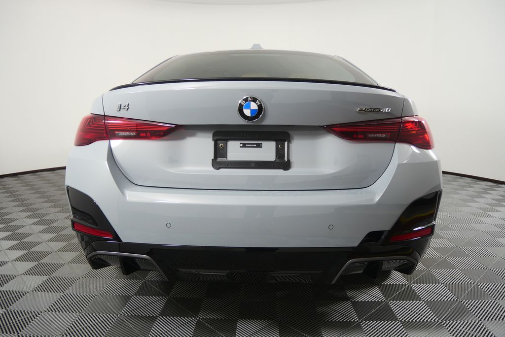 Thumbnail: 2026 BMW i4 - 4