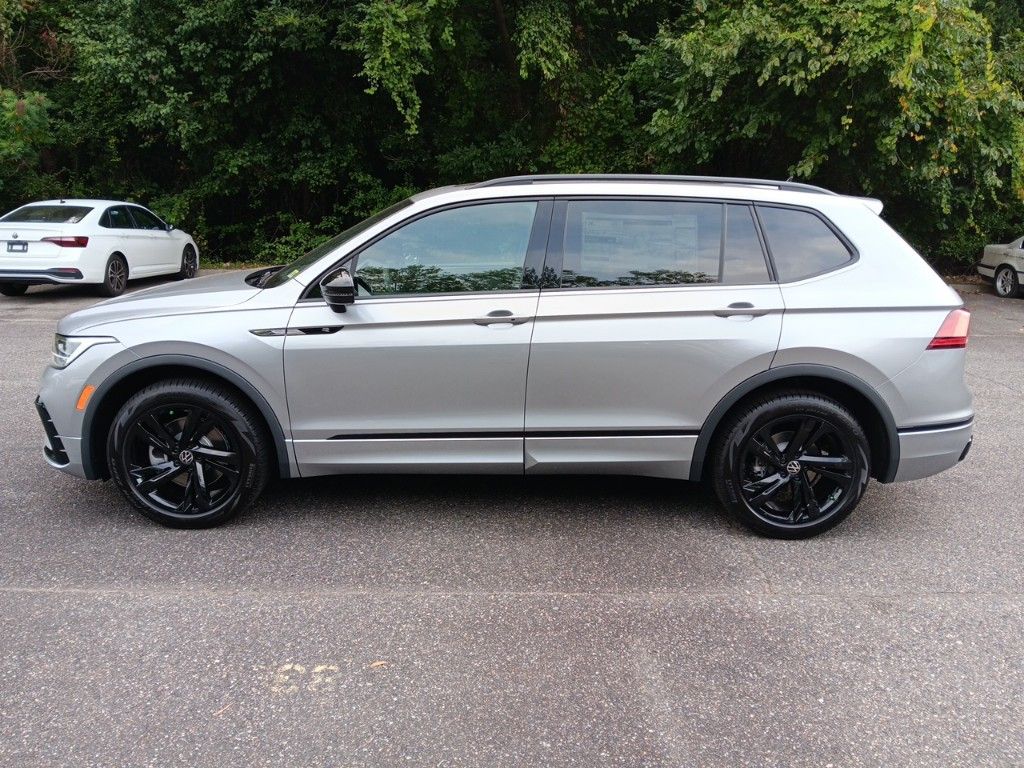 2024 Volkswagen Tiguan 2.0T SE R-Line Black 2