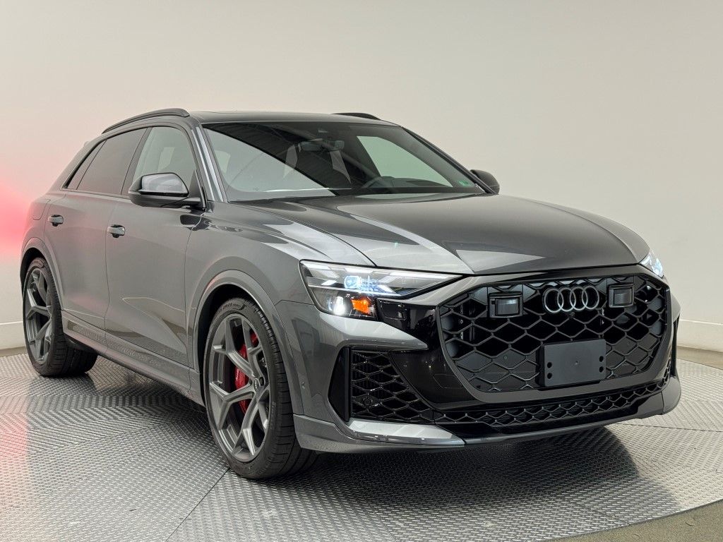 Thumbnail: 2025 Audi RS Q8 - 3