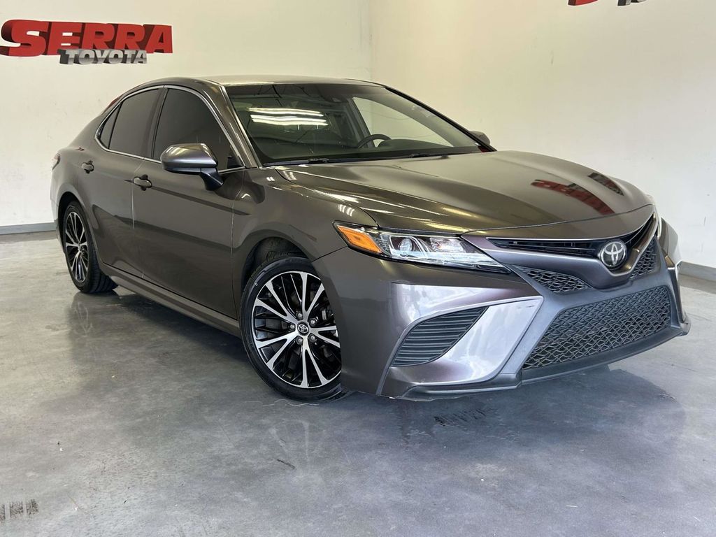 Predawn Gray Mica 2018 Toyota Camry SE Sedan Front-Wheel Drive 8-Speed Automatic