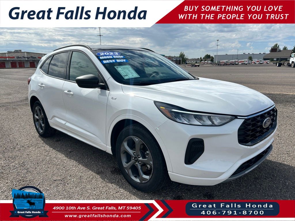  2023 Ford Escape ST-Line AWD   