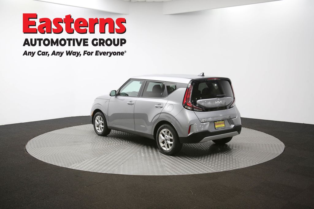 Used 2023  Kia LX image 62