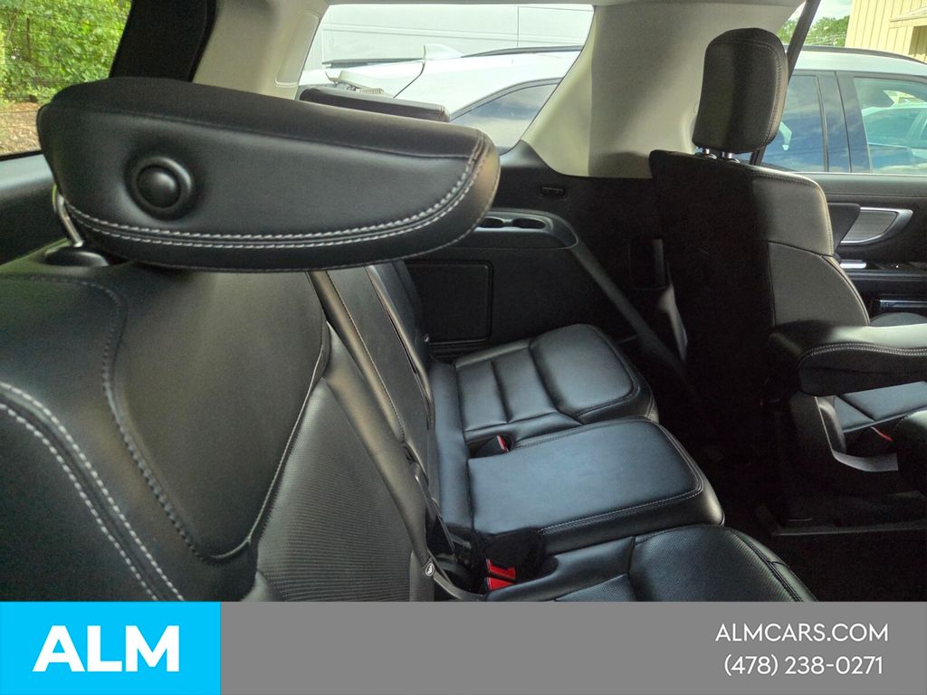 Used 2025 Black Ford Platinum image 19