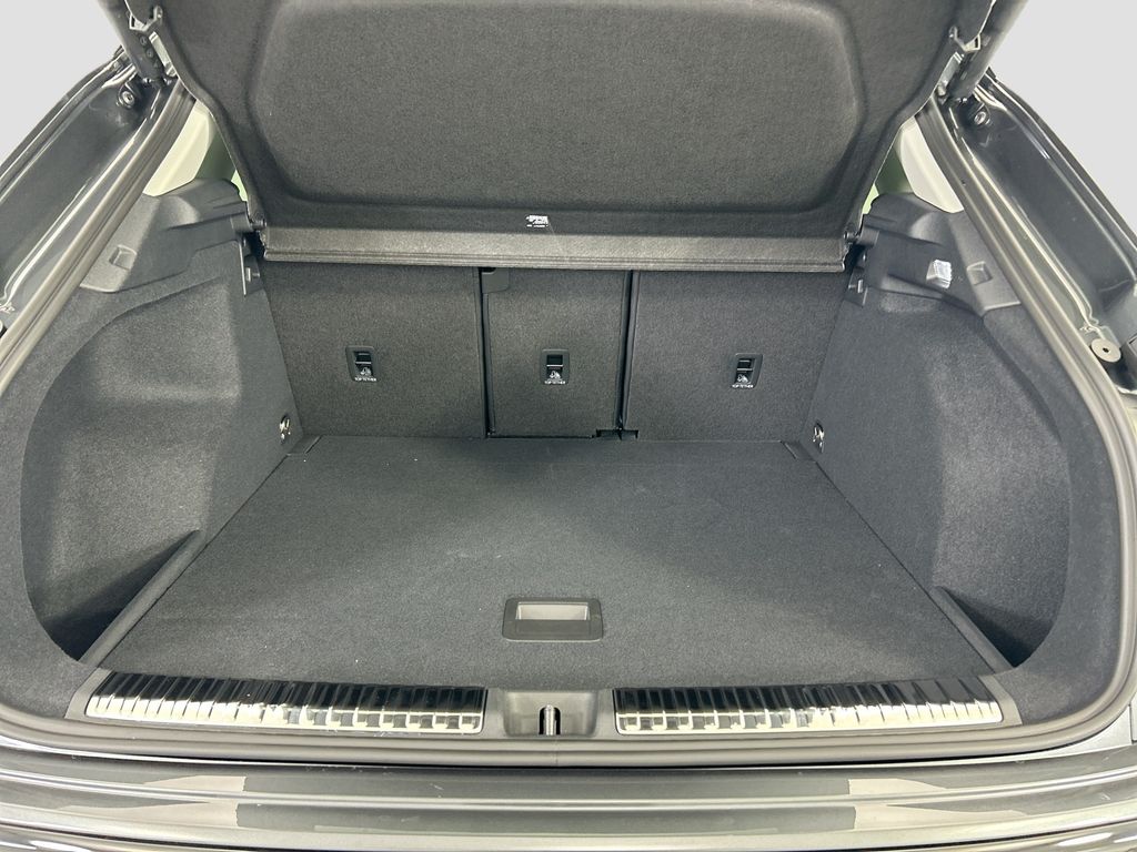 Thumbnail: 2026 Audi Q3 - 27