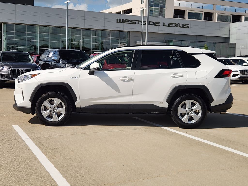 2020 Toyota RAV4 Hybrid XLE White at Community Toyota
