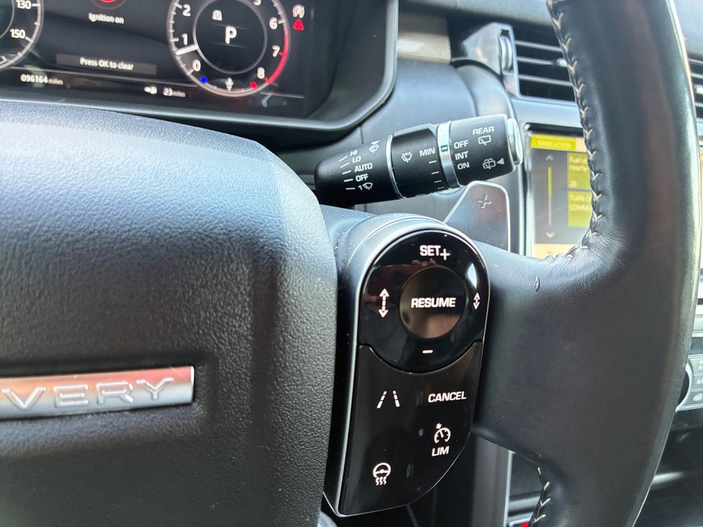 Used Car 2020 Land Rover Discovery  Hse For Sale Under $20,000 In Austin, Texas