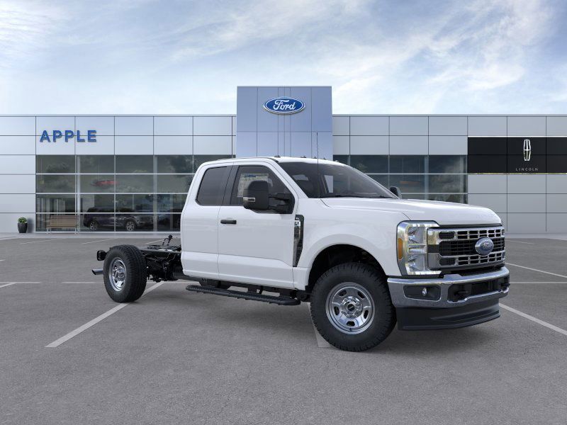 2026 Ford F-350 Chassis XL
