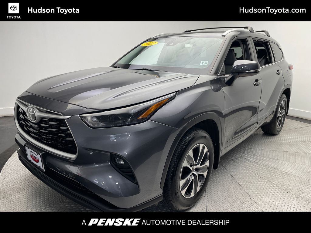 2022 Toyota Highlander XLE -
                Jersey City, NJ