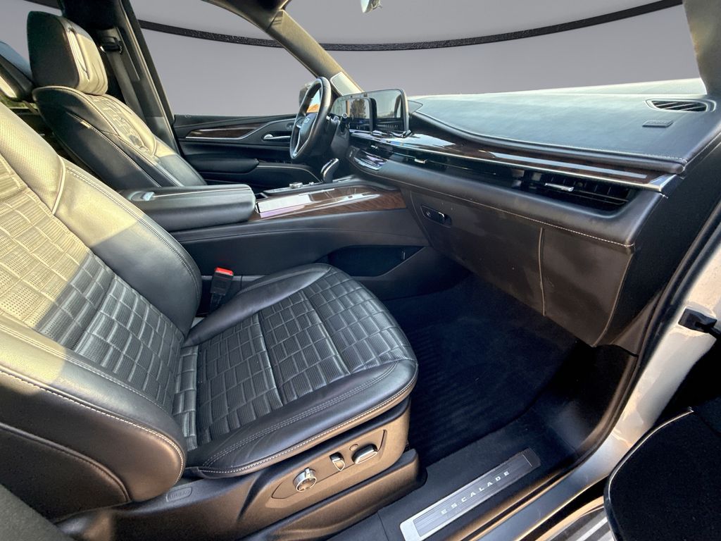 Thumbnail: 2023 Cadillac Escalade - 15
