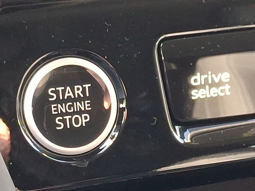 Thumbnail: 2025 Audi Q5 - 17