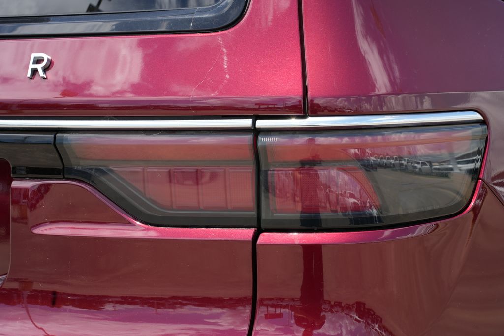 2024 Jeep Wagoneer Series II Red at River Oaks CDJR